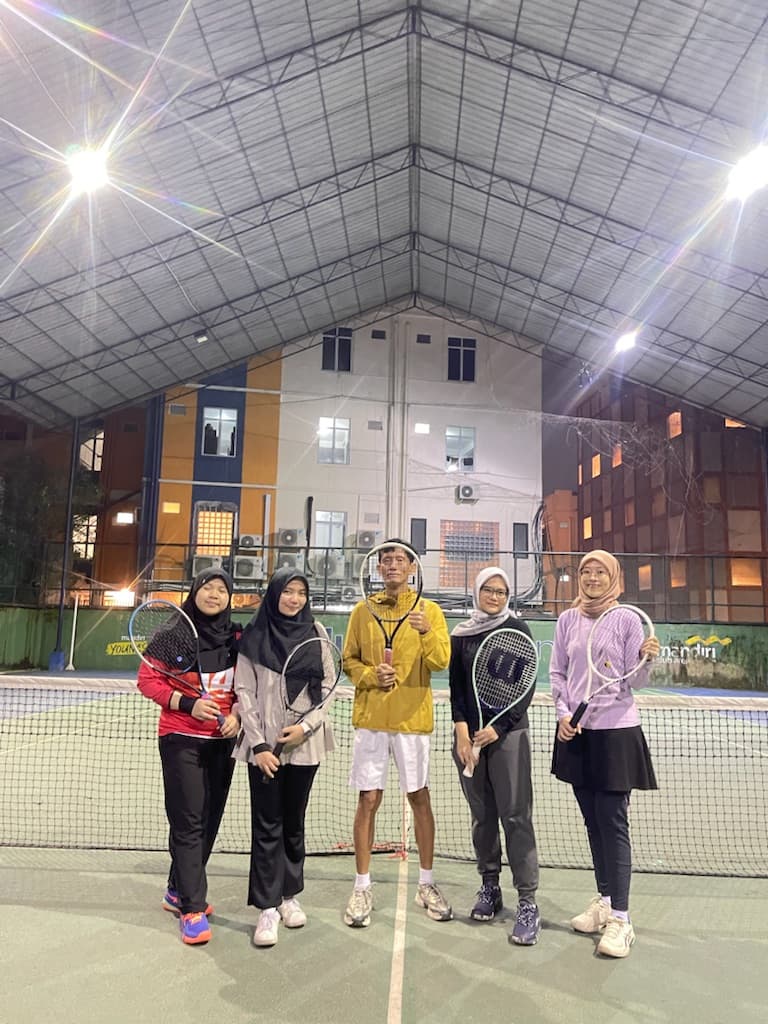 Kharisma Tennis media 1