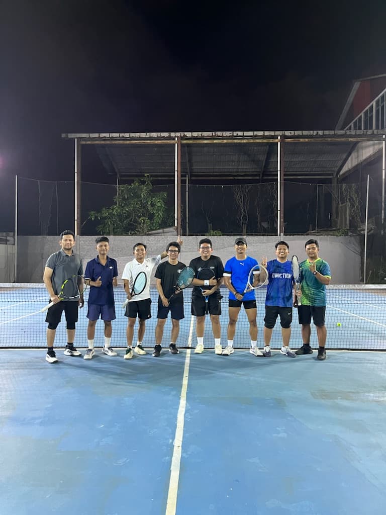 ACE ROOM TENNIS media 2