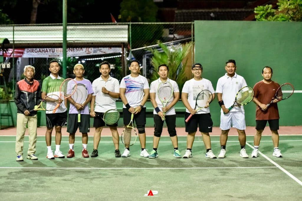 OUTLINE TENIS_SENIN LAP SAMPING PEMDA KLATEN||KAMIS DI GOR media 1