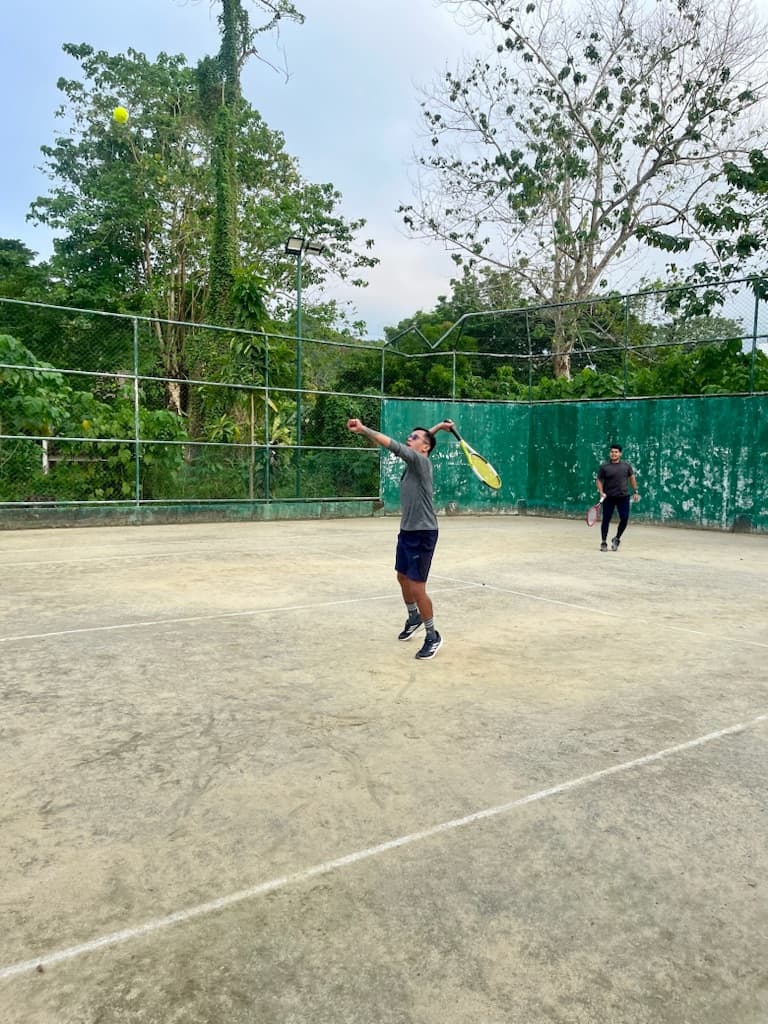 Metropolis Tennis Club media 5