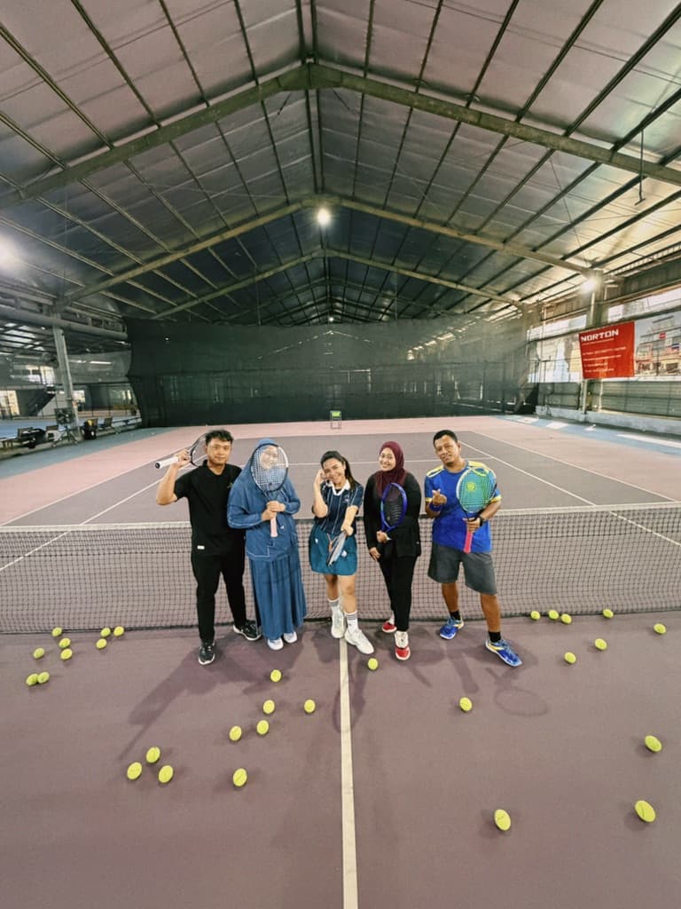 RR TENNIS media 2