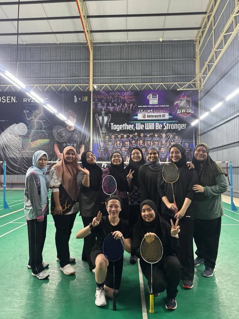 Smash and Chill Club 🏸 media 4