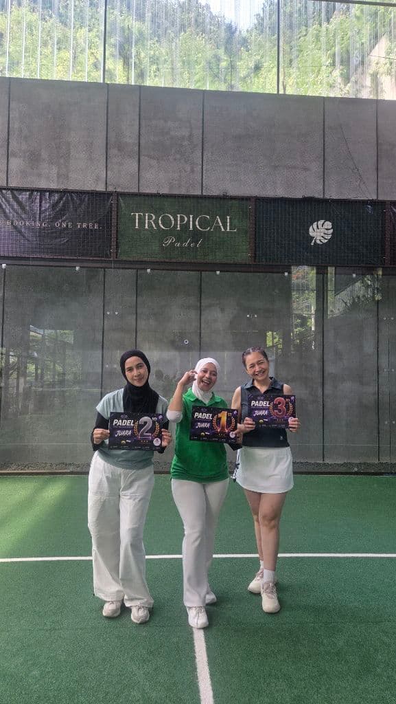 Padel with celebrity oiler  media 5