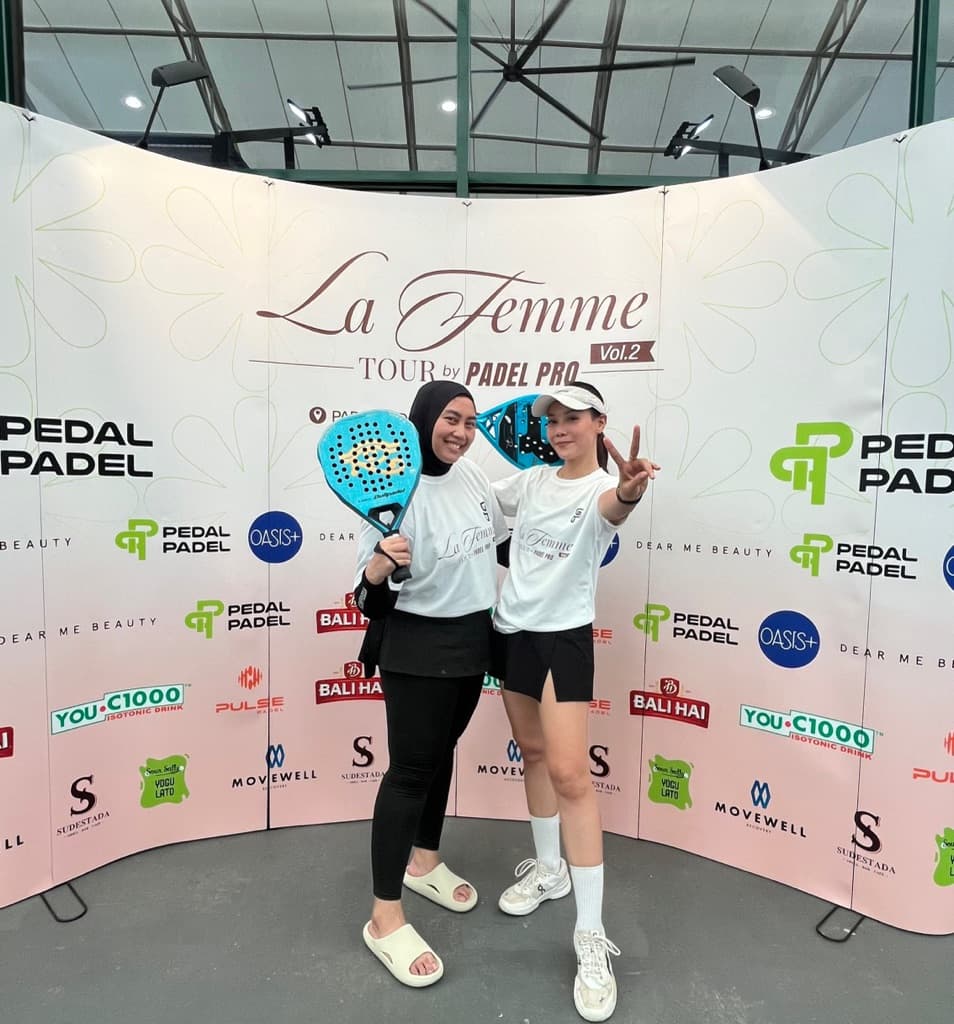 PADEL GLOW media 2