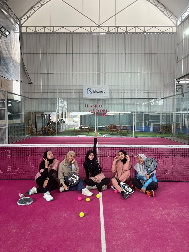 Hahahihi.padel media 4