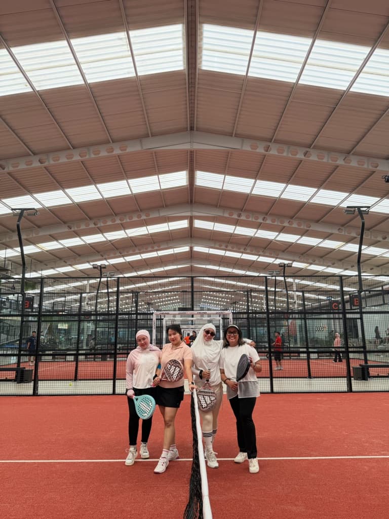 Momies Padel chill media 4