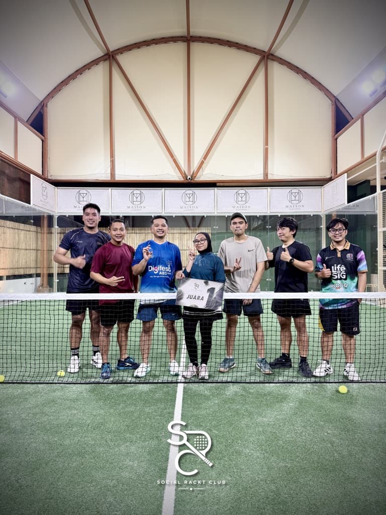 Social Rackt Club media 6