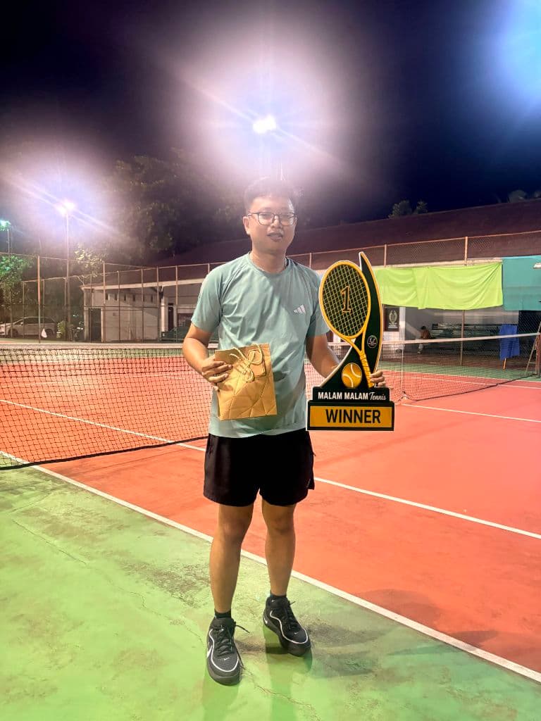 Malam Malam Tenis media 1