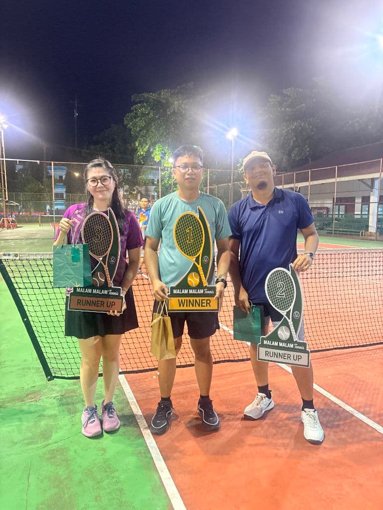 Malam Malam Tenis media 5