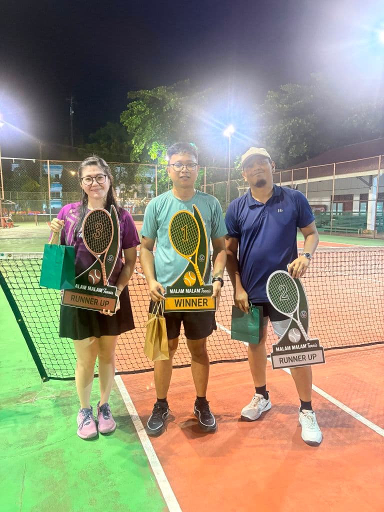 Malam Malam Tenis media 4