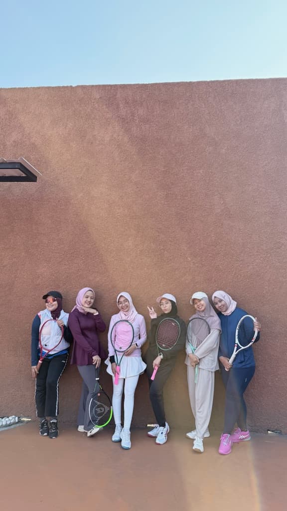 Mama Main - Tennis Squad media 6