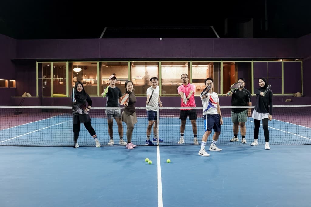 Dagelan Tennis group media 1