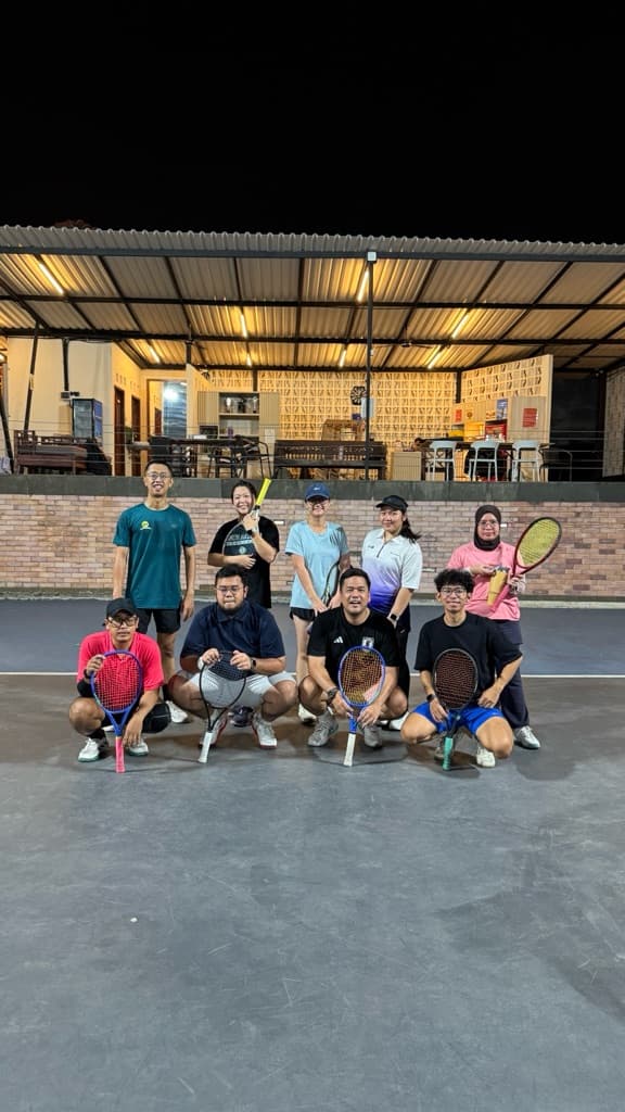 Scoot Tennis media 4