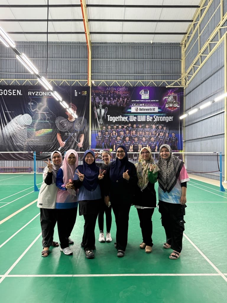 Smash and Chill Club 🏸 media 1