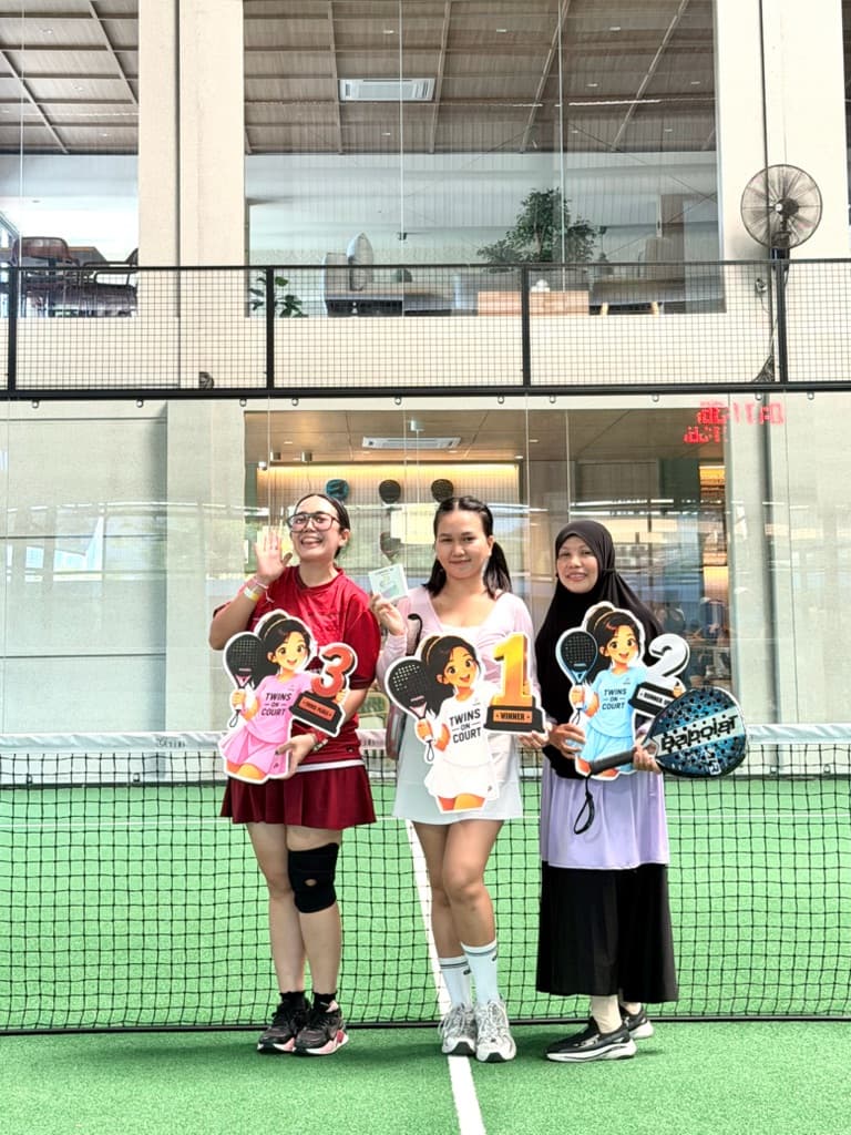  🇮🇩 TWINS ON COURT media 3