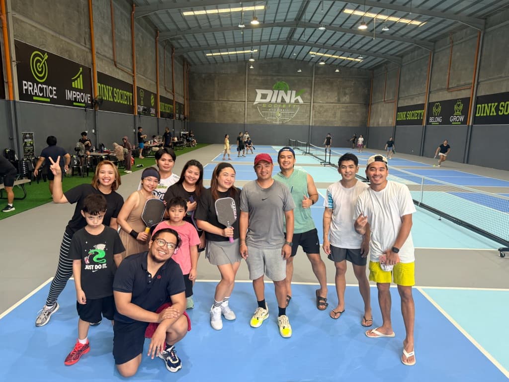 DINKIN' GO-NUTS 🎾 media 5