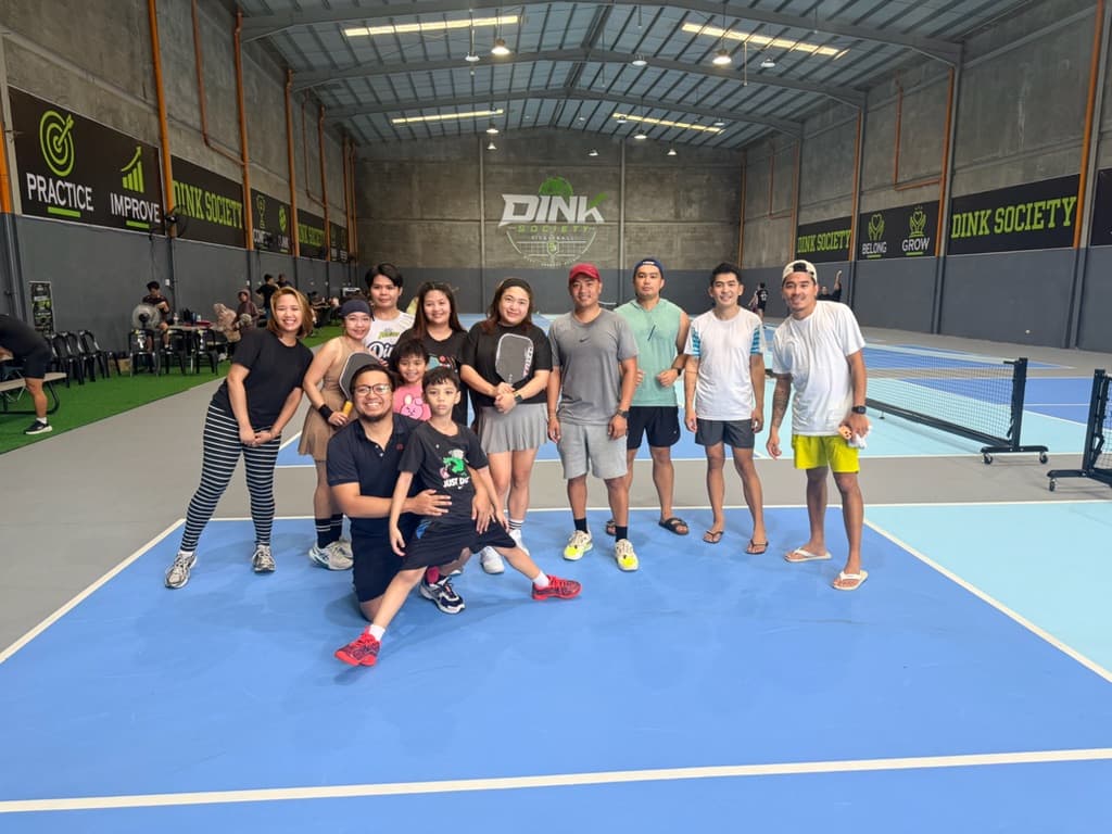 DINKIN' GO-NUTS 🎾 media 6