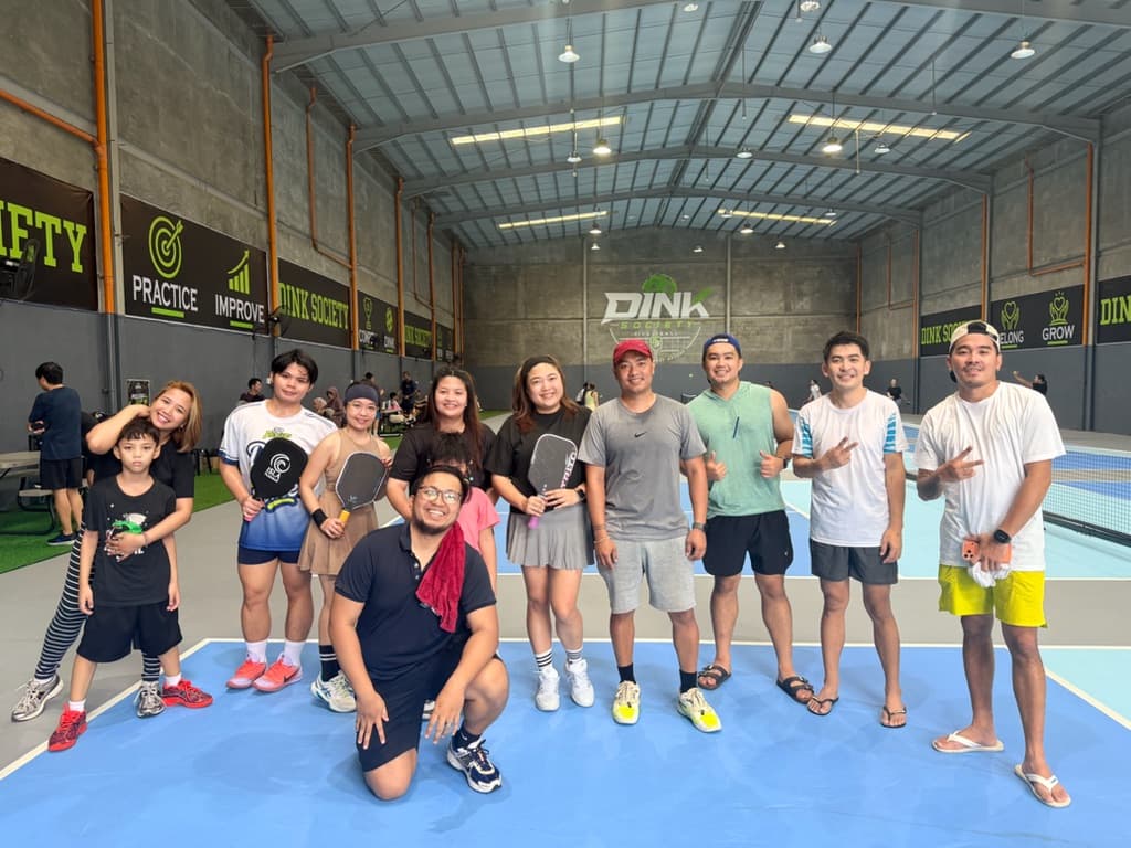DINKIN' GO-NUTS 🎾 media 3