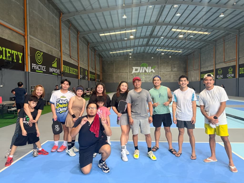 DINKIN' GO-NUTS 🎾 media 2