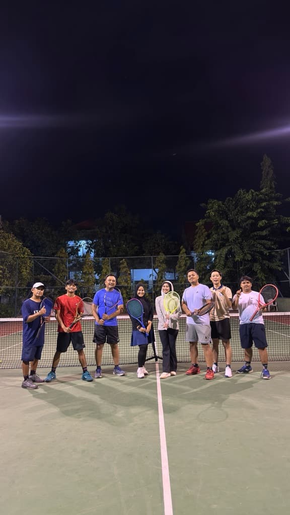 Pinky Tennis media 2