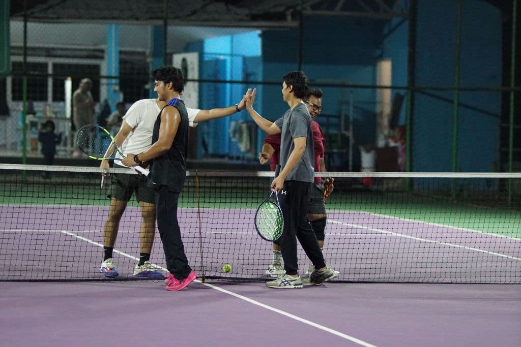 Bersama Tenis media 6