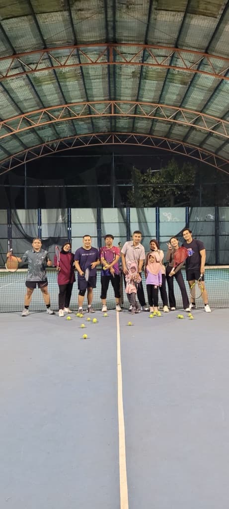 Dear Tennis Club media 1
