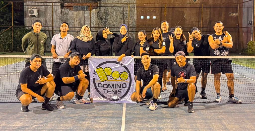 Domino Tennis Surabaya media 1