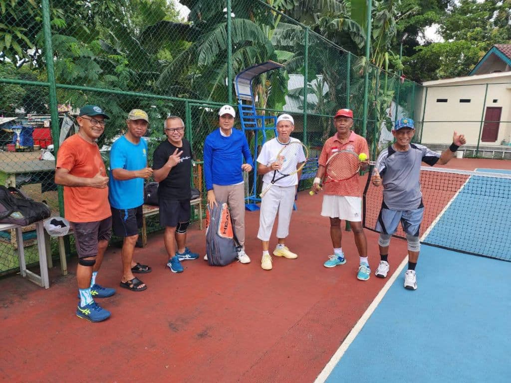 Tenis JAS Gembira media 1