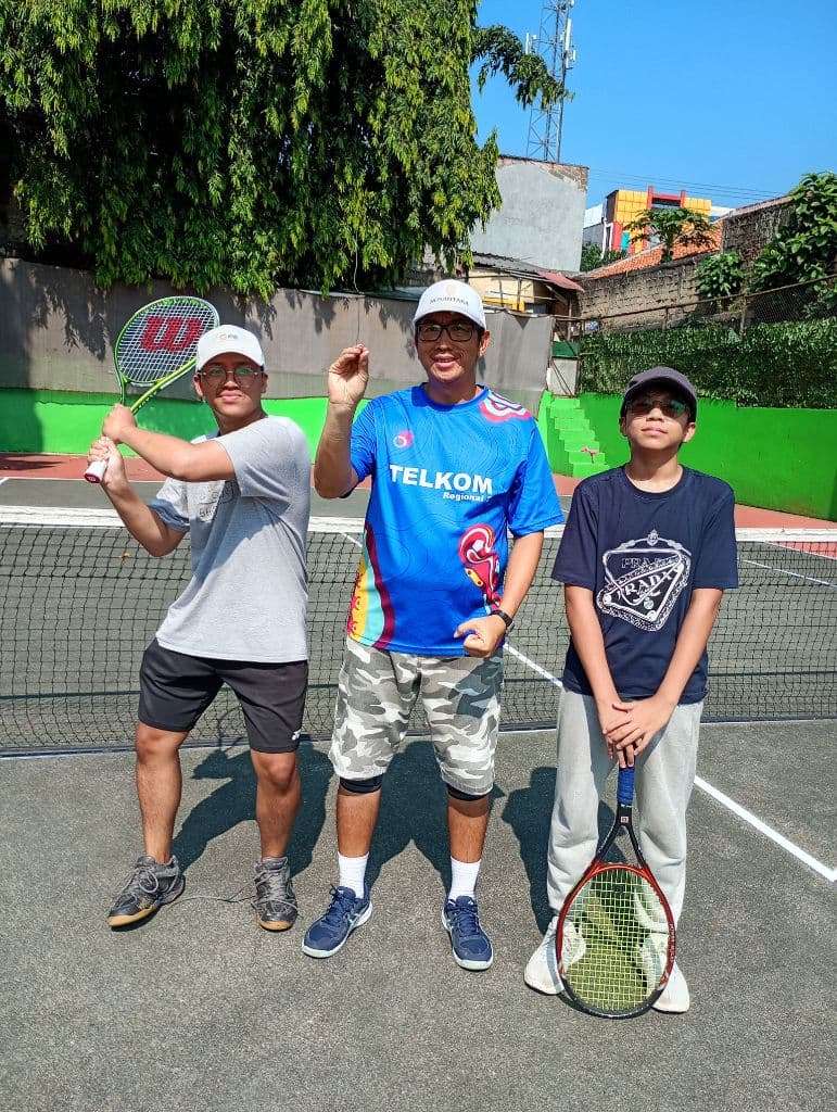 Tenis Depok media 1