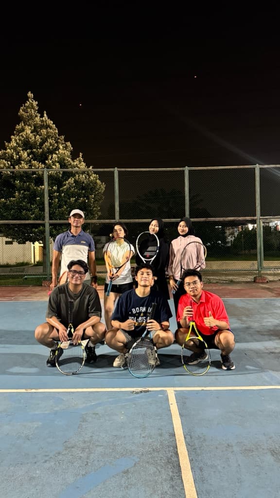 Tennis di Timur media 4