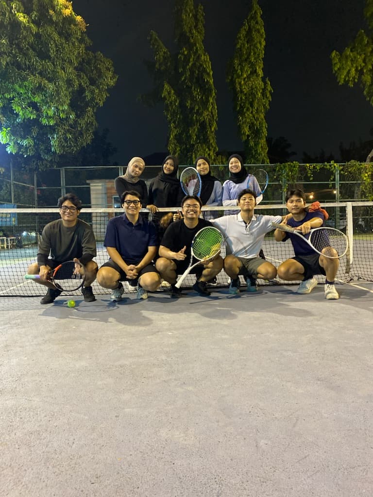 Tennis di Timur media 6