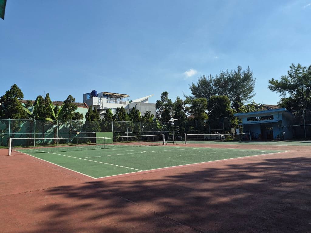 Tennis Hura-Hura media 1