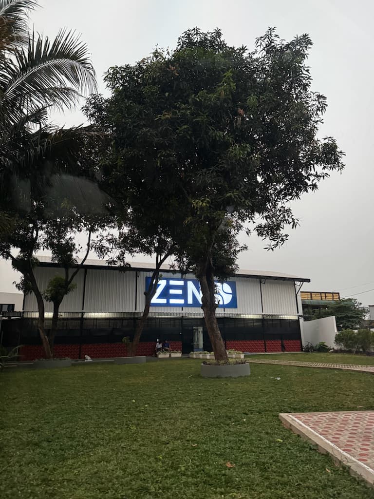 ZENO PADEL media 1