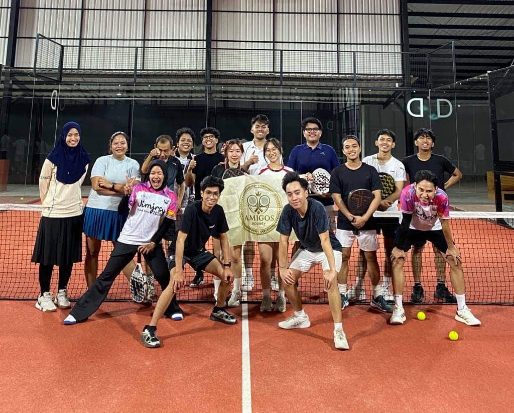 Amigos Society Sports Club media 2