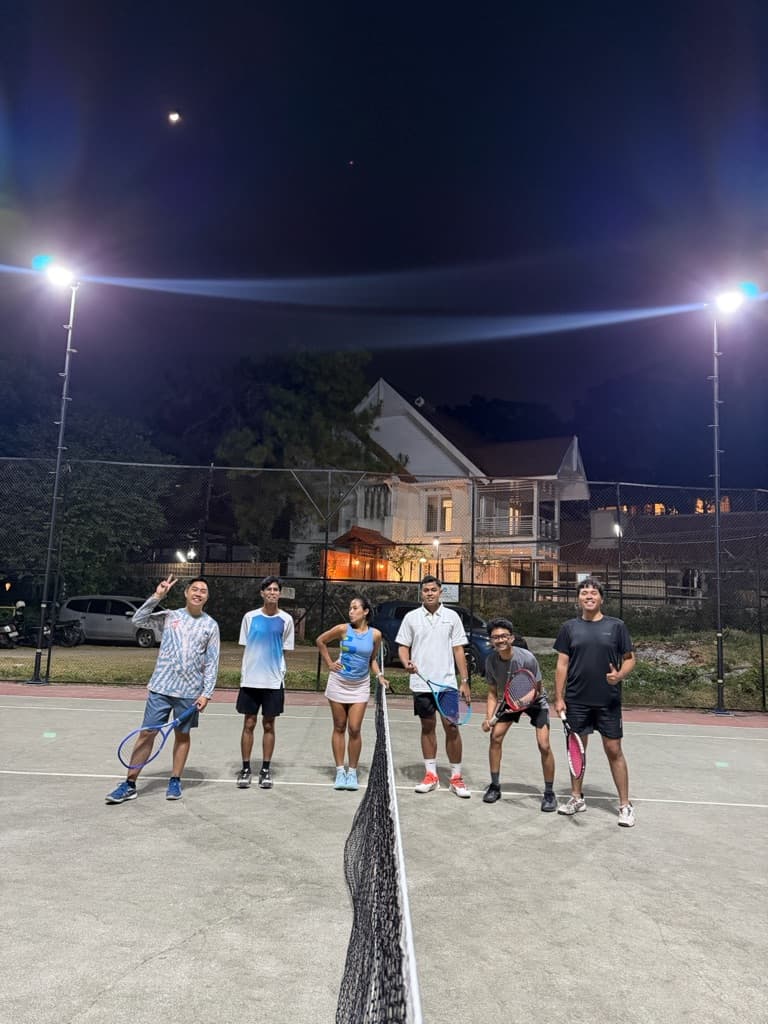 TENNIS NEWBIE NEIGHBORS  media 4