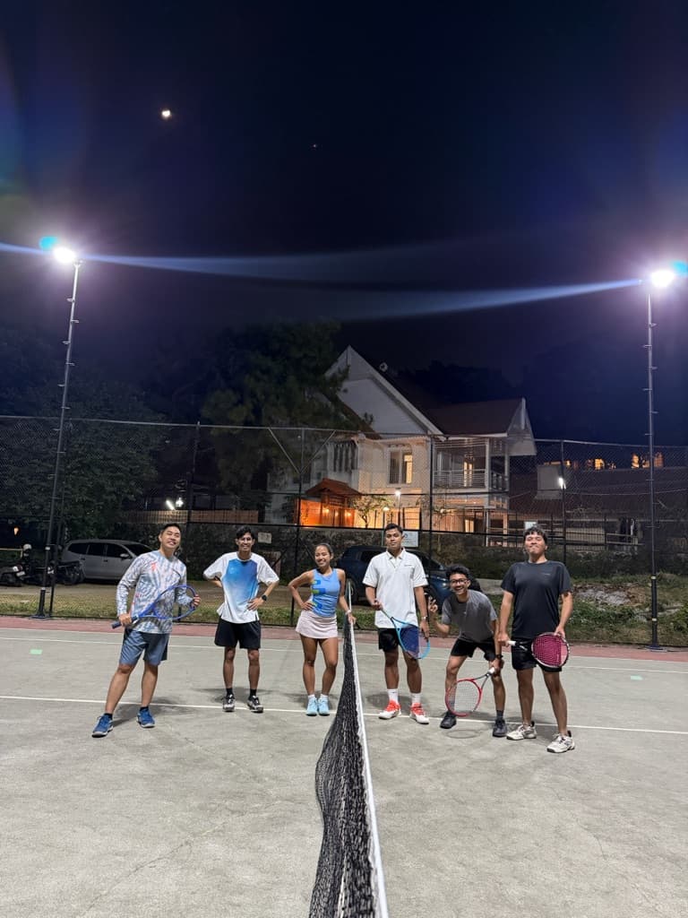 TENNIS NEWBIE NEIGHBORS  media 5