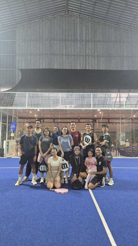 BACKWALL PADEL media 1