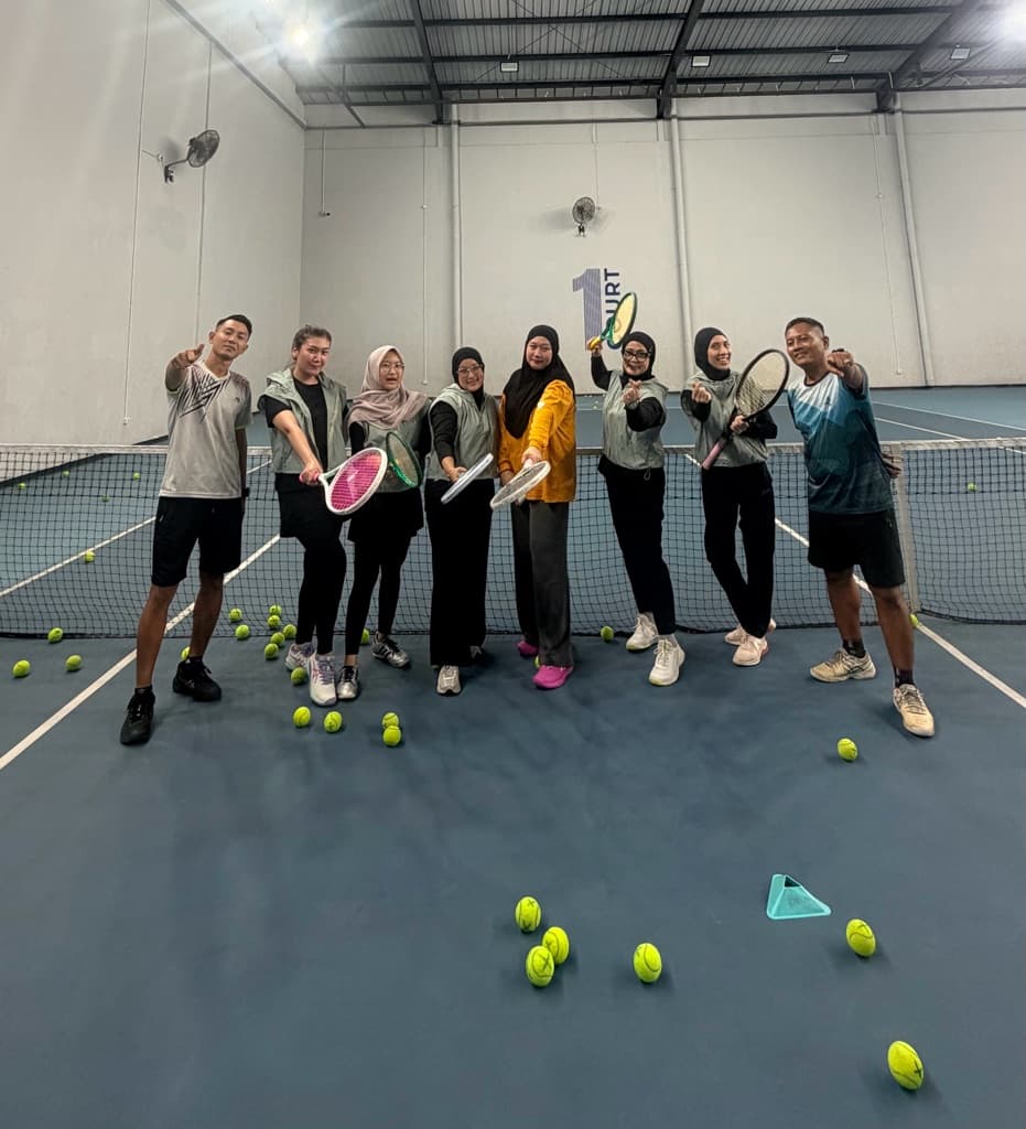 LadyBoss Tennis Club  media 4