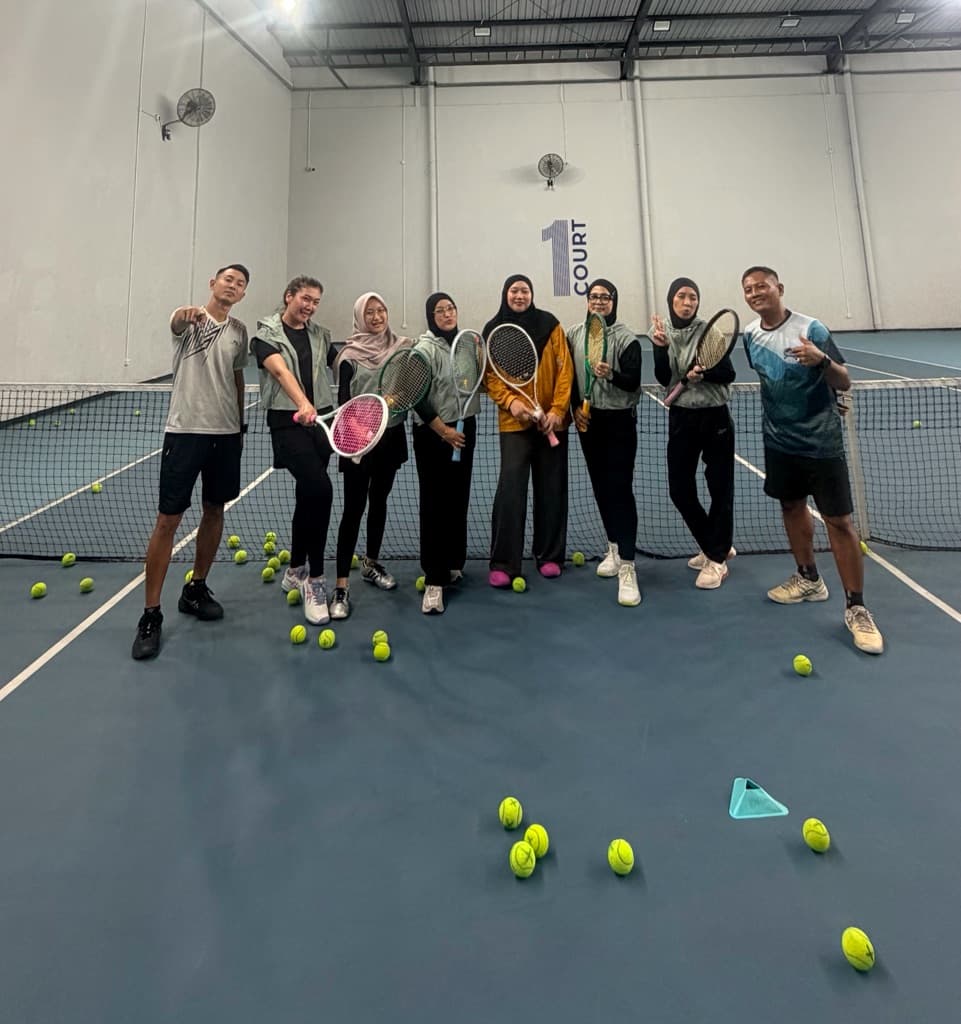 LadyBoss Tennis Club  media 3