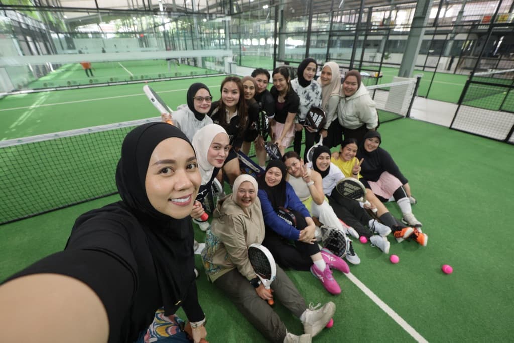 Berry Sport Sisters media 1