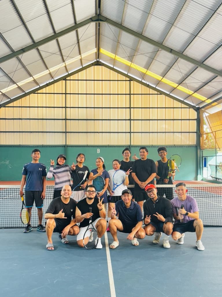 JANGES Tennis media 6