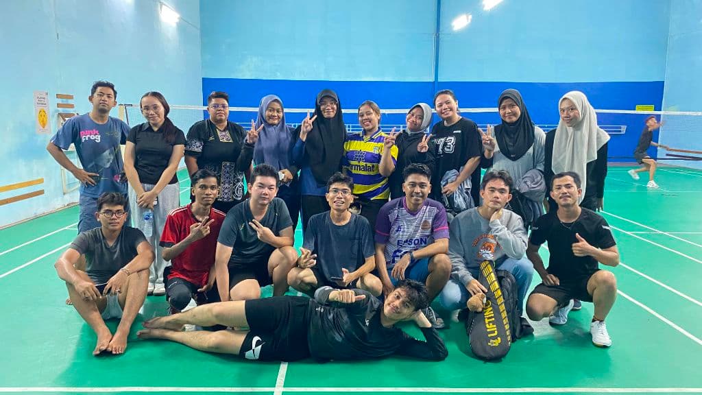 Oracle Badminton Club media 1