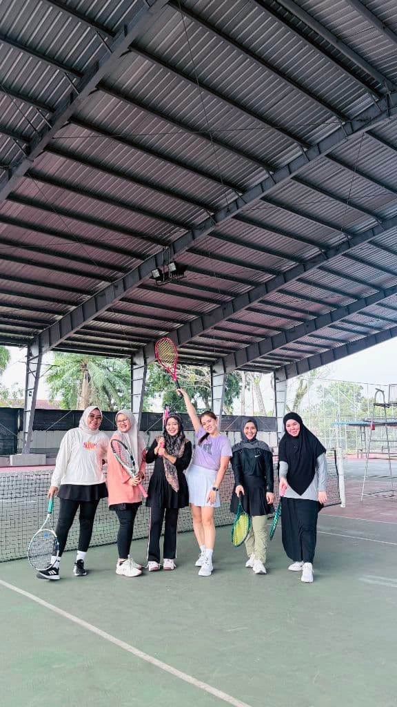 KHAN'S TENNIS media 3
