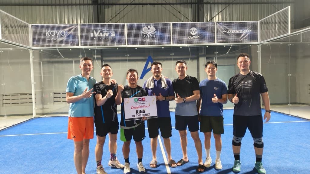 Kong and Beer Padel media 6
