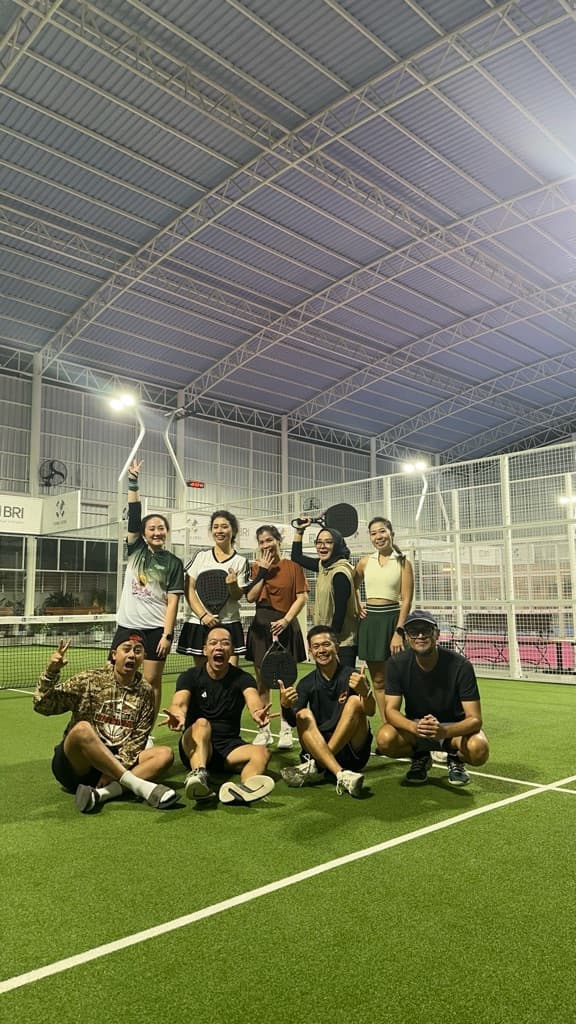 Nyonyah Padel media 6