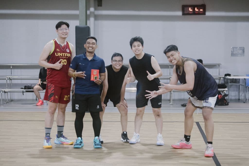 ARK BASKETBALL  media 4