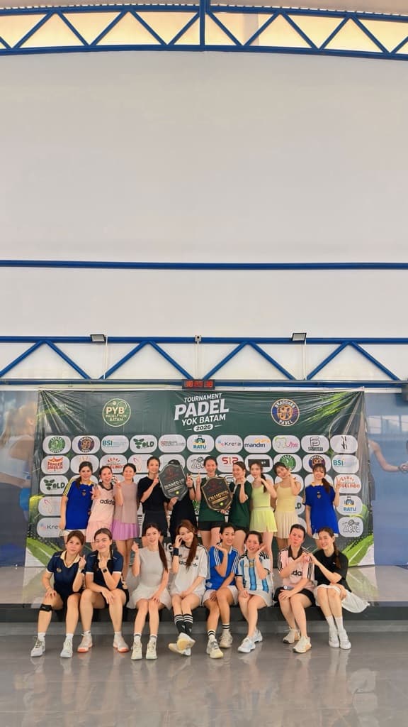 REBOUNDS PADEL CLUB  media 1