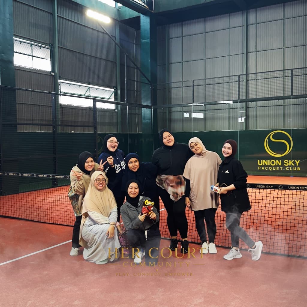 Her Court Comunity  media 2