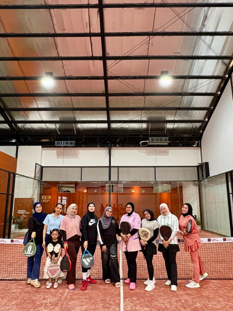 M.R.H club Padel  media 1