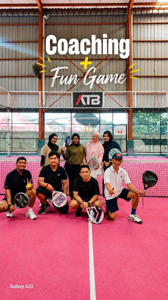 Racket Queen media 3